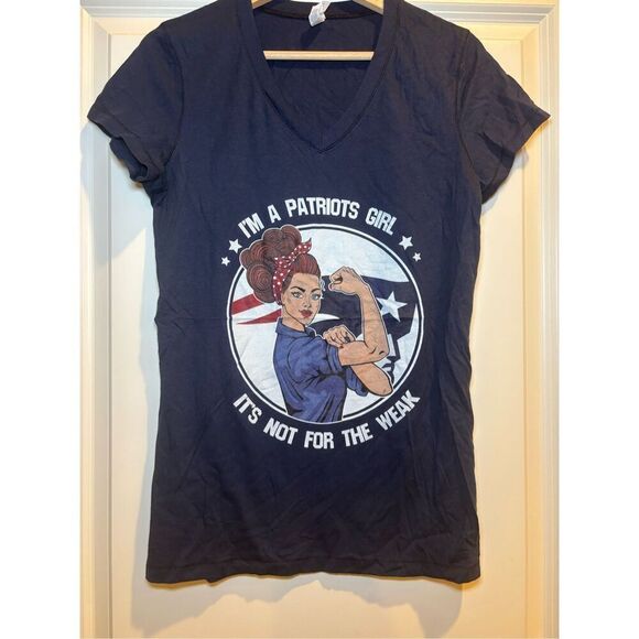 I'm a Patriots Girl Women's T-shirt size Large - Picture 1 of 2